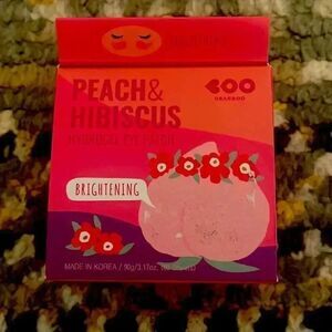 NIB Dearboo Peach and Hibiscus hydrogel eye patch! 🍑👀‎